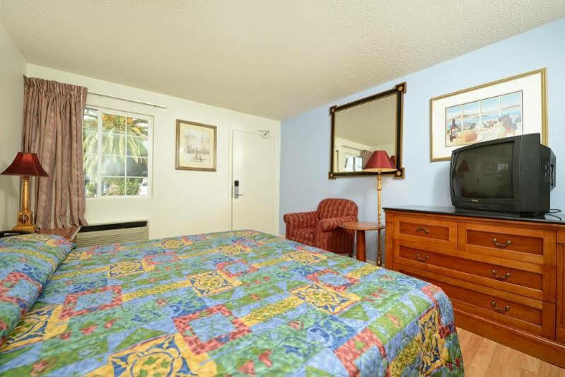 Rodeway Inn Vallejo Kültér fotó
